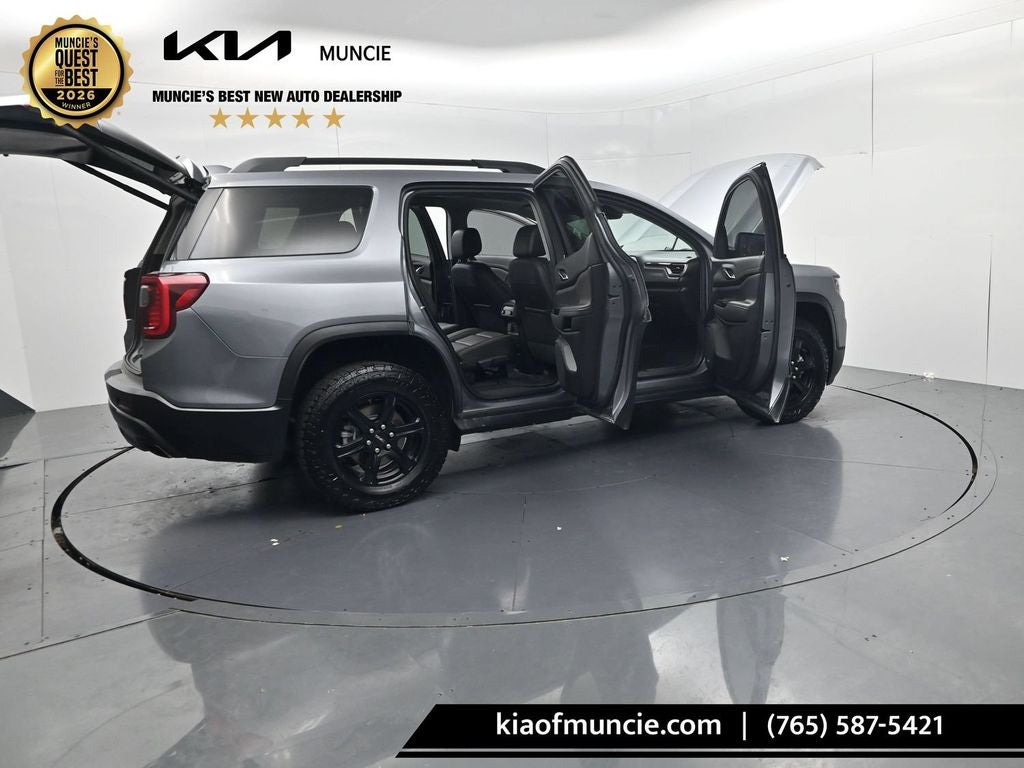 2022 GMC Acadia AT4
