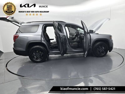 2022 GMC Acadia AT4