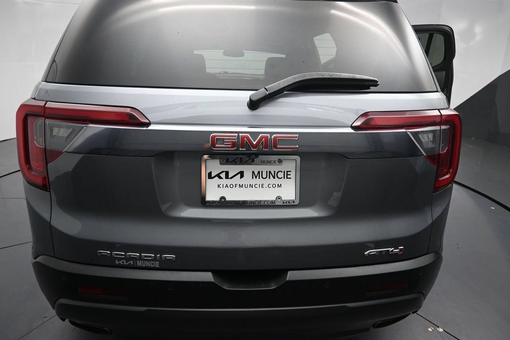 2022 GMC Acadia AT4