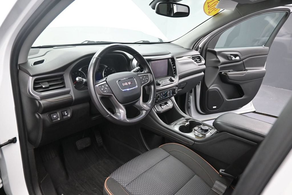 2021 GMC Acadia AT4