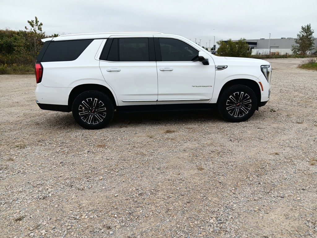 2025 GMC Yukon Elevation