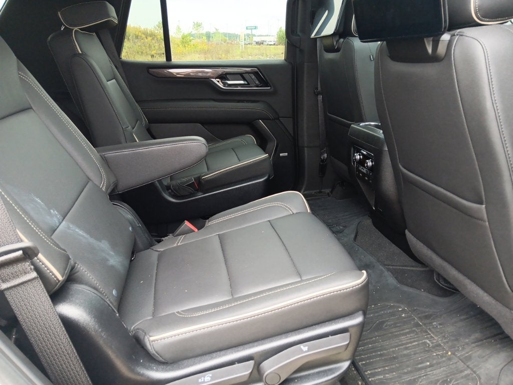 2025 GMC Yukon Elevation