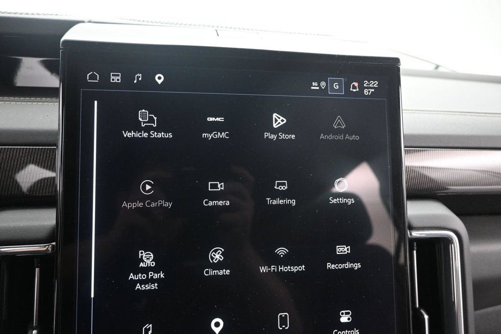 2025 GMC Yukon Elevation