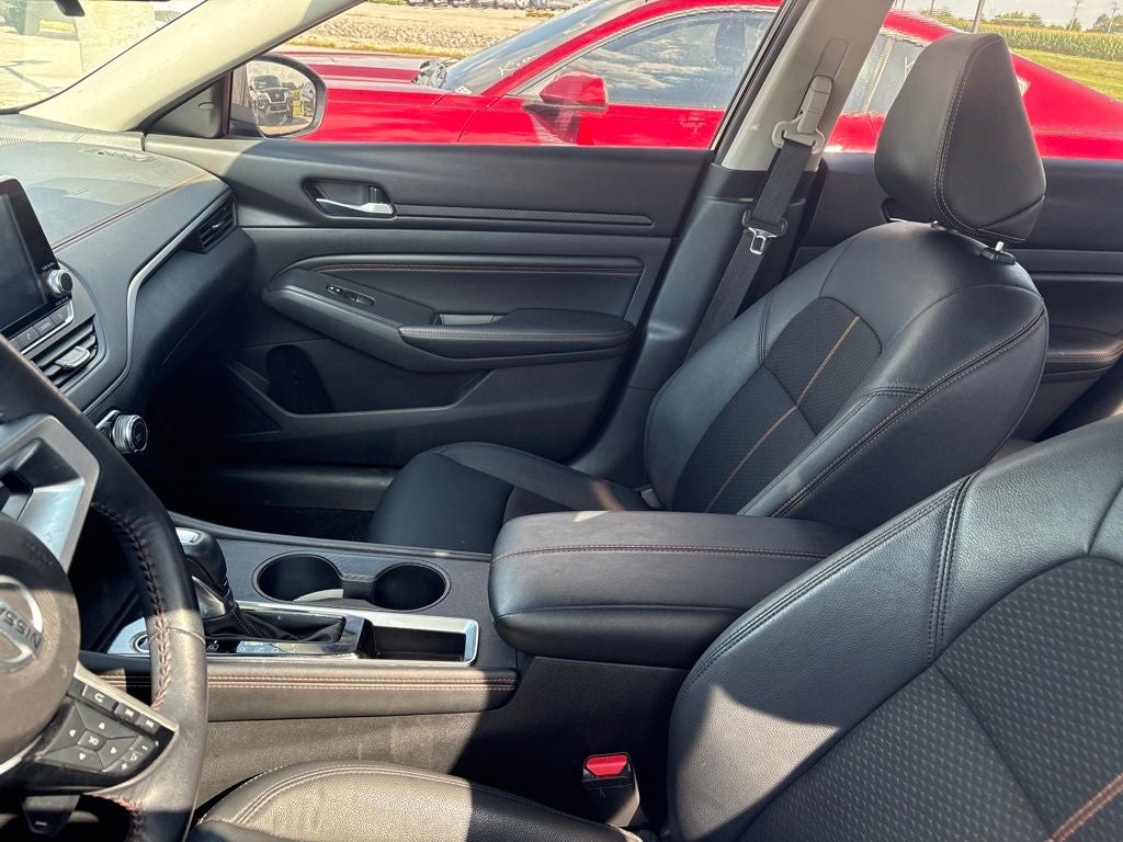 2021 Nissan Altima 2.0 SR