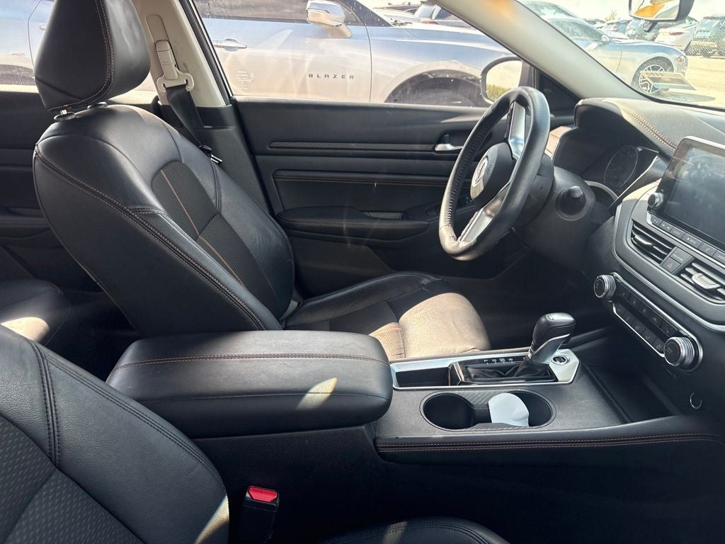2021 Nissan Altima 2.0 SR