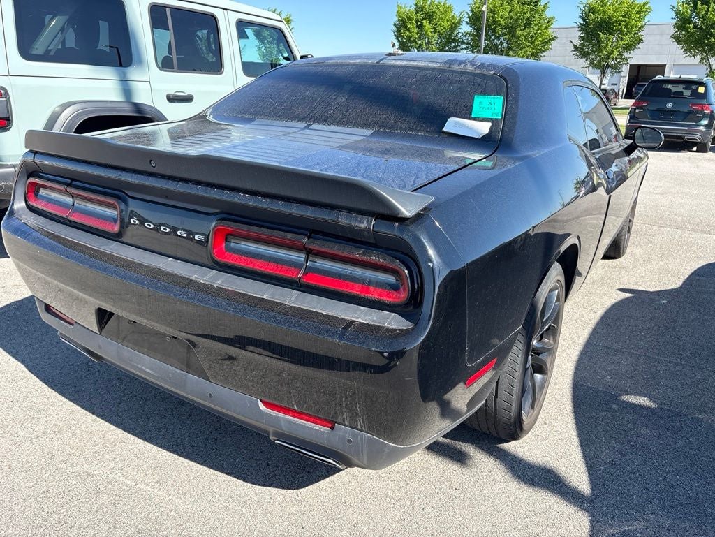 2016 Dodge Challenger SXT