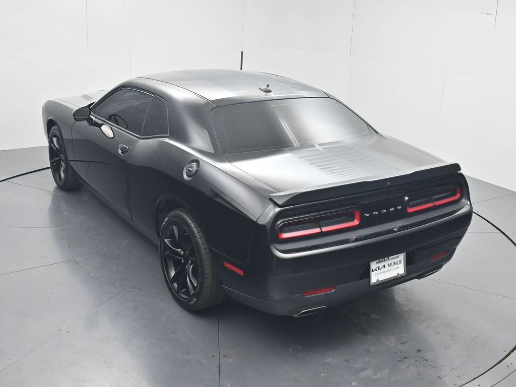 2016 Dodge Challenger SXT