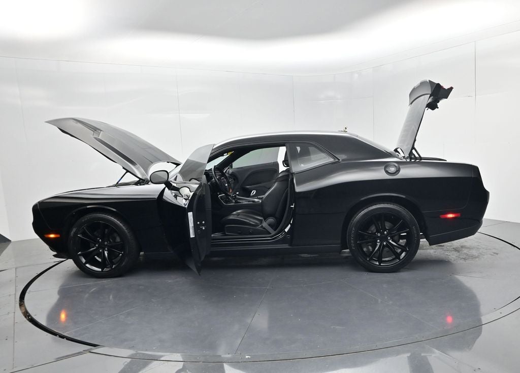 2016 Dodge Challenger SXT