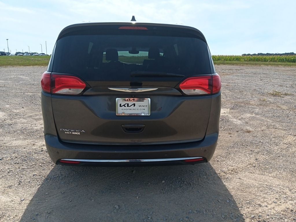 2017 Chrysler Pacifica Touring L