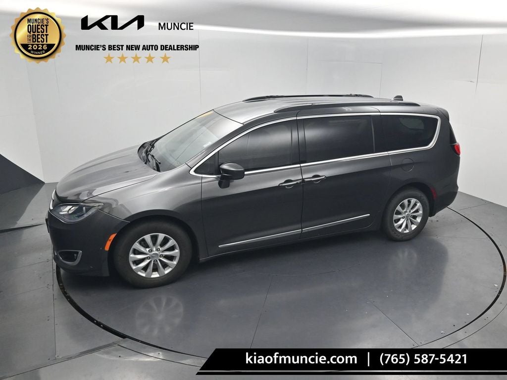 2017 Chrysler Pacifica Touring L