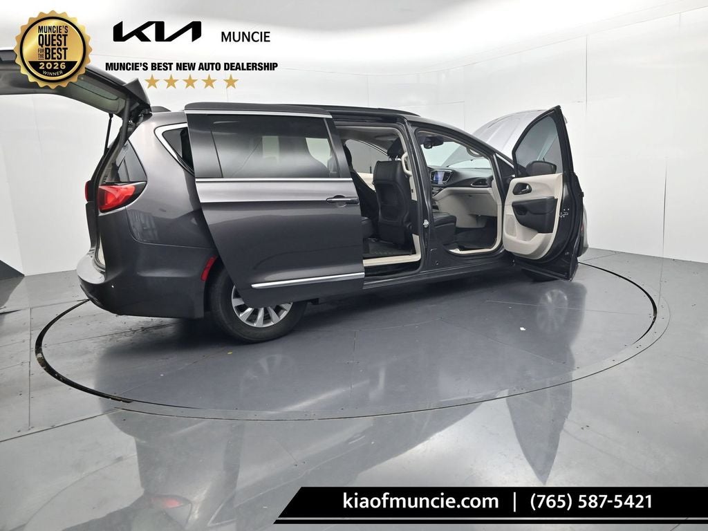 2017 Chrysler Pacifica Touring L
