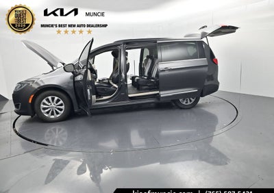 2017 Chrysler Pacifica Touring L
