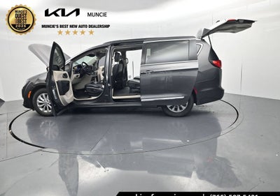 2017 Chrysler Pacifica Touring L
