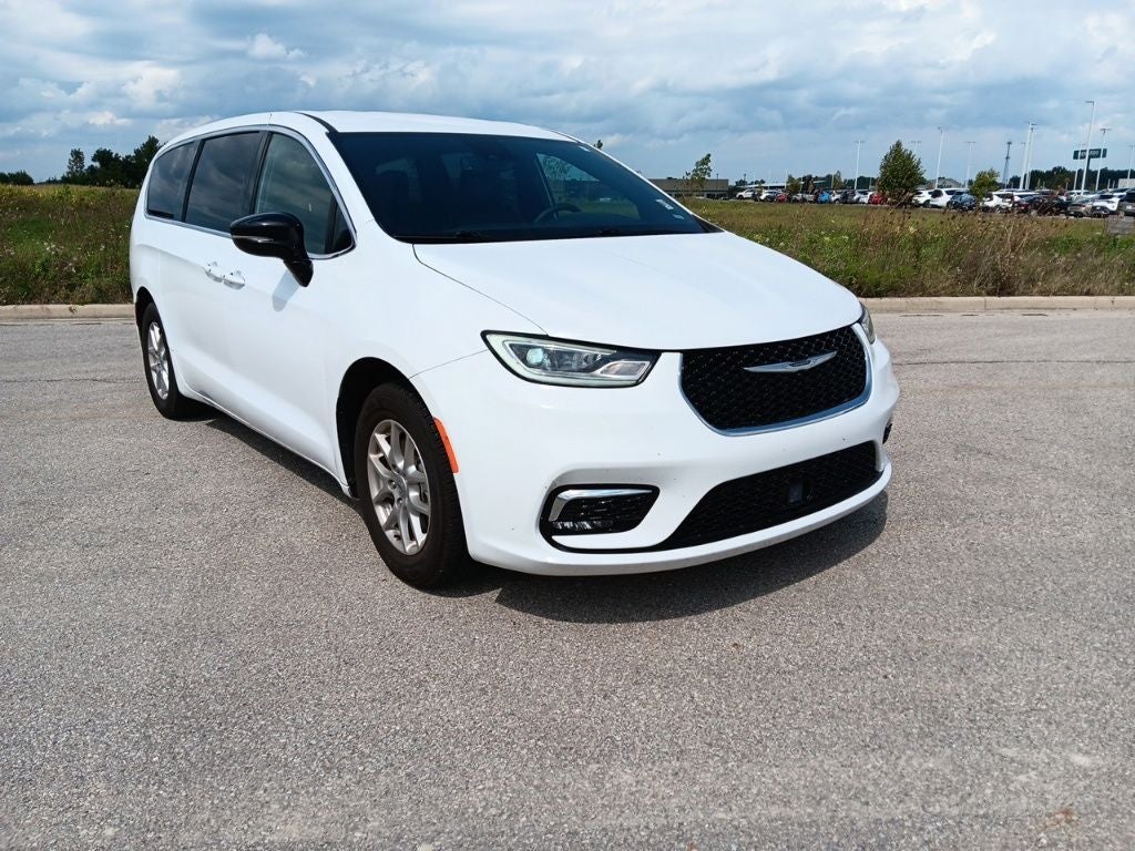 2025 Chrysler Pacifica