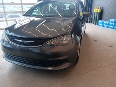 2020 Chrysler Voyager LX