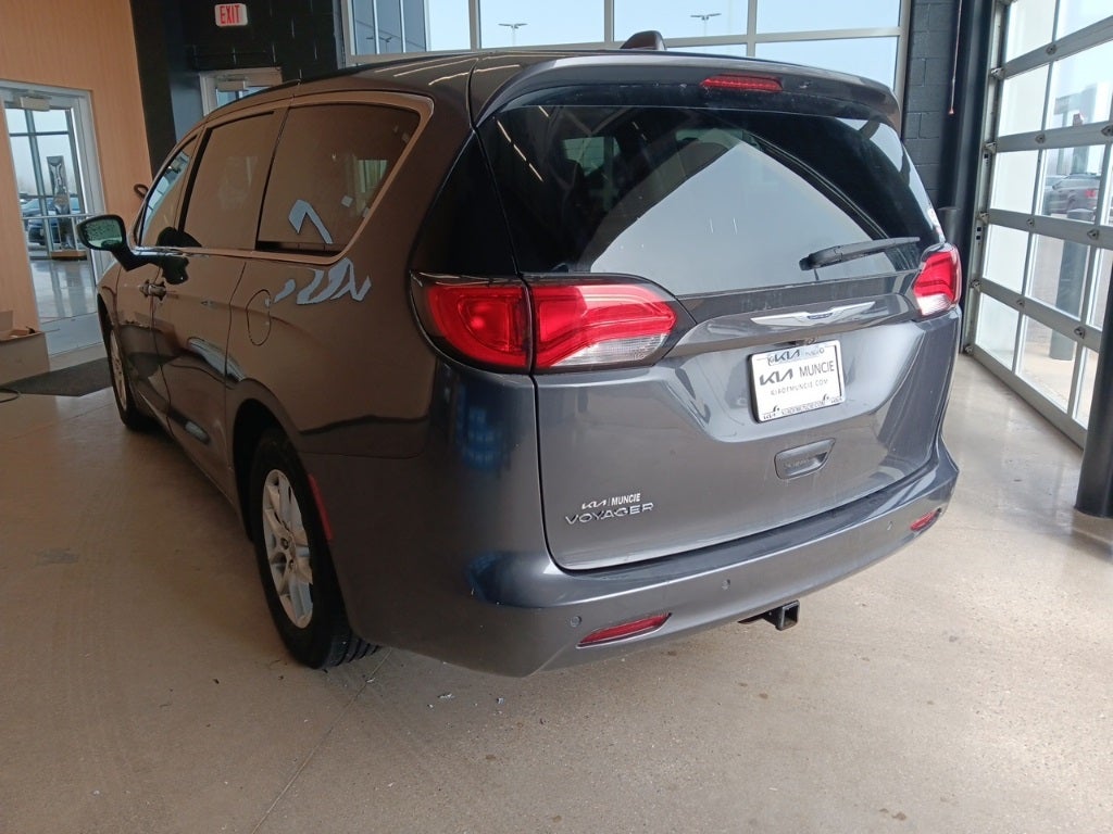 2020 Chrysler Voyager LX