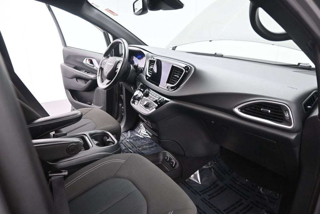 2020 Chrysler Pacifica Touring
