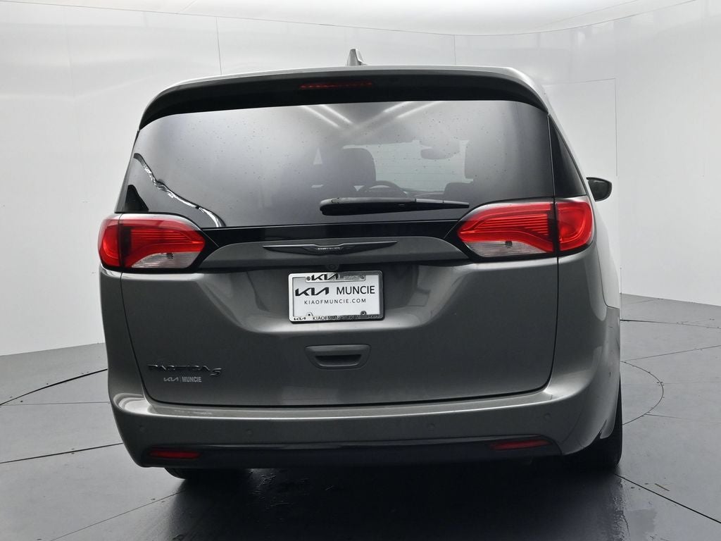 2020 Chrysler Pacifica Touring
