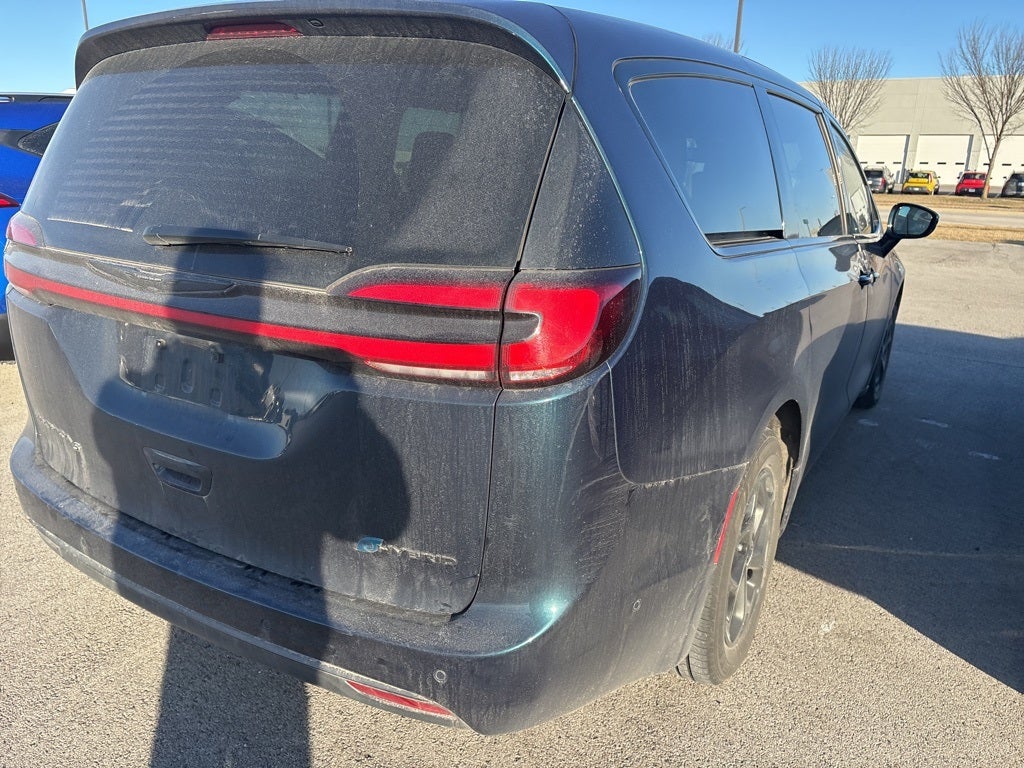 2022 Chrysler Pacifica Hybrid Limited