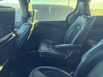 2022 Chrysler Pacifica Hybrid Limited