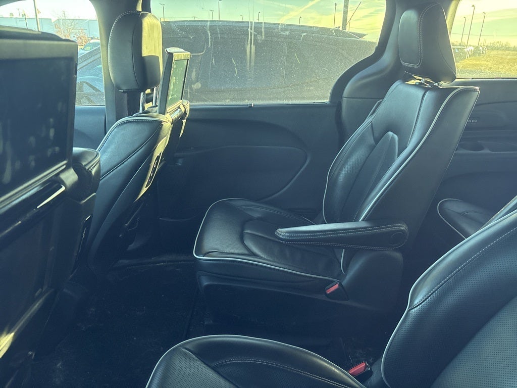 2022 Chrysler Pacifica Hybrid Limited