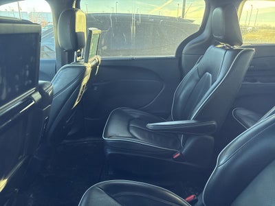 2022 Chrysler Pacifica Hybrid Limited