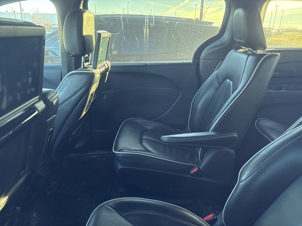 2022 Chrysler Pacifica Hybrid Limited