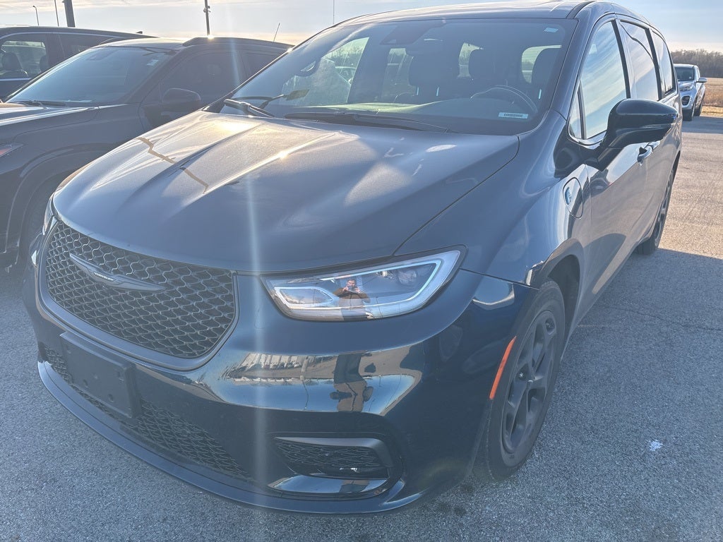 2022 Chrysler Pacifica Hybrid Limited