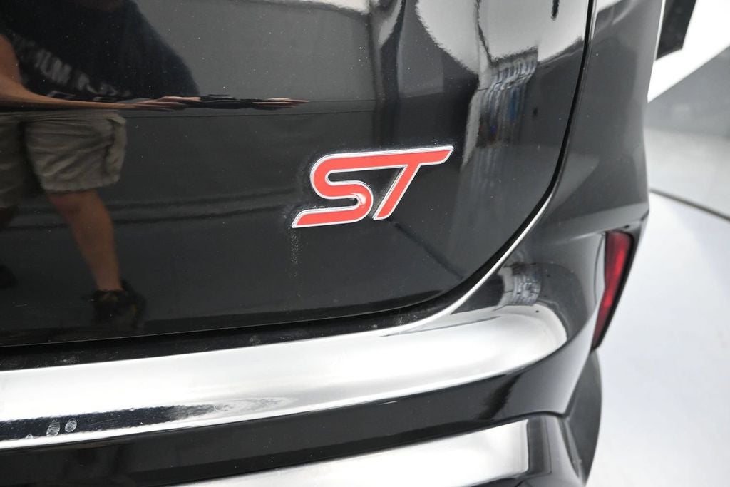 2023 Ford Edge ST