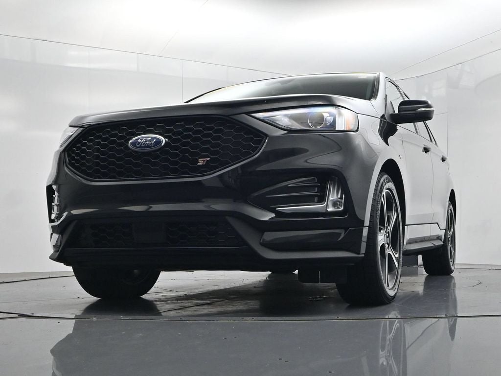2023 Ford Edge ST