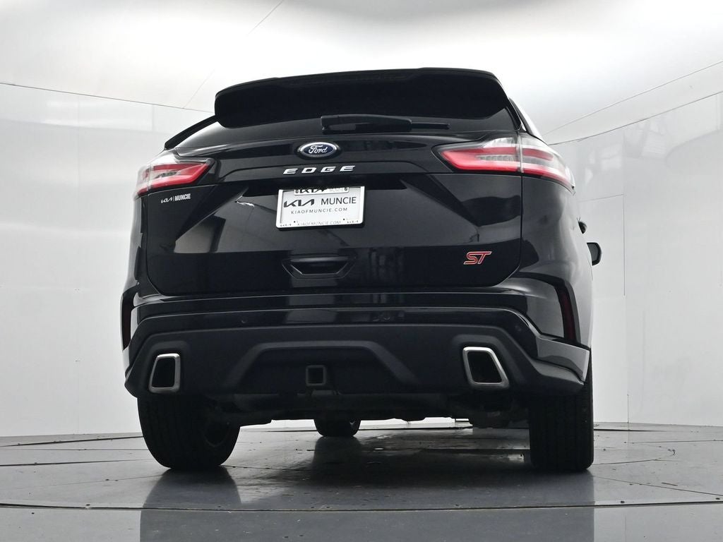 2023 Ford Edge ST