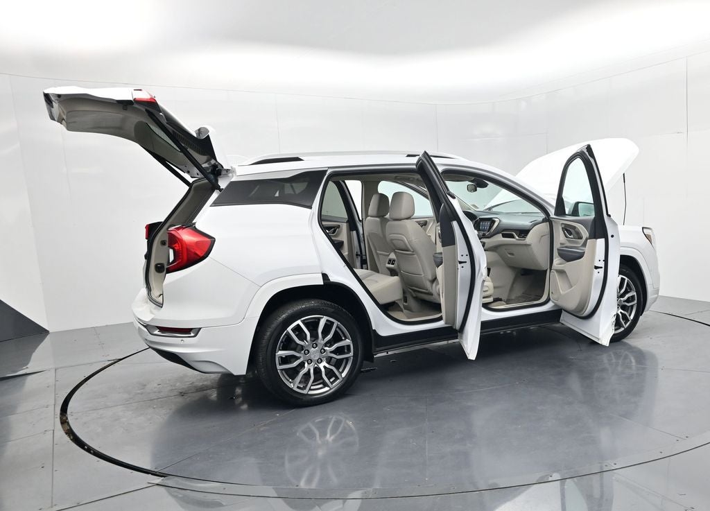 2023 GMC Terrain Denali