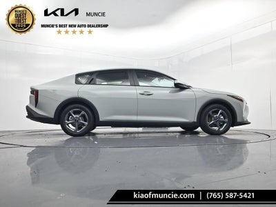 2026 Kia K4 LXS