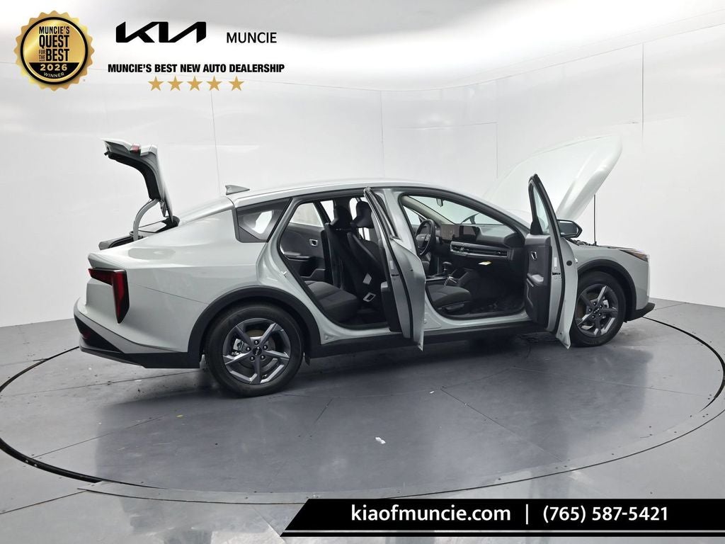 2026 Kia K4 LXS