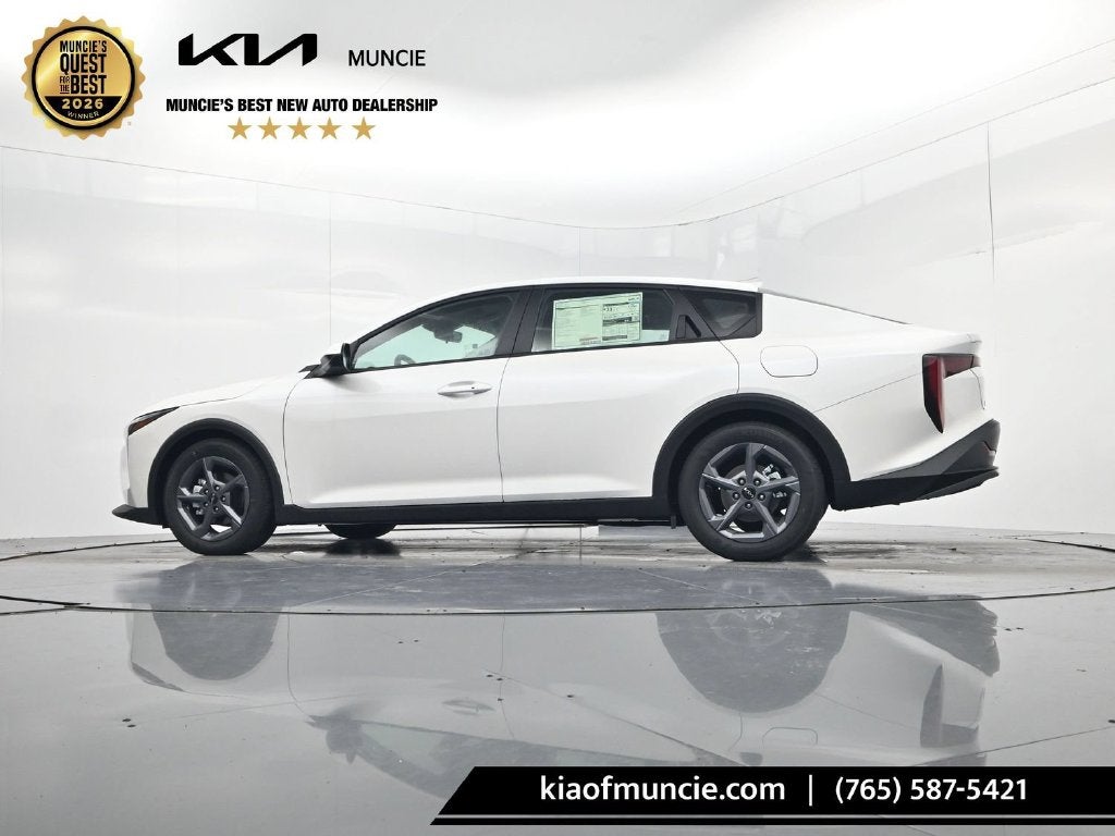 2026 Kia K4 LXS