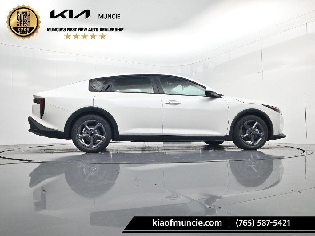 2026 Kia K4 LXS