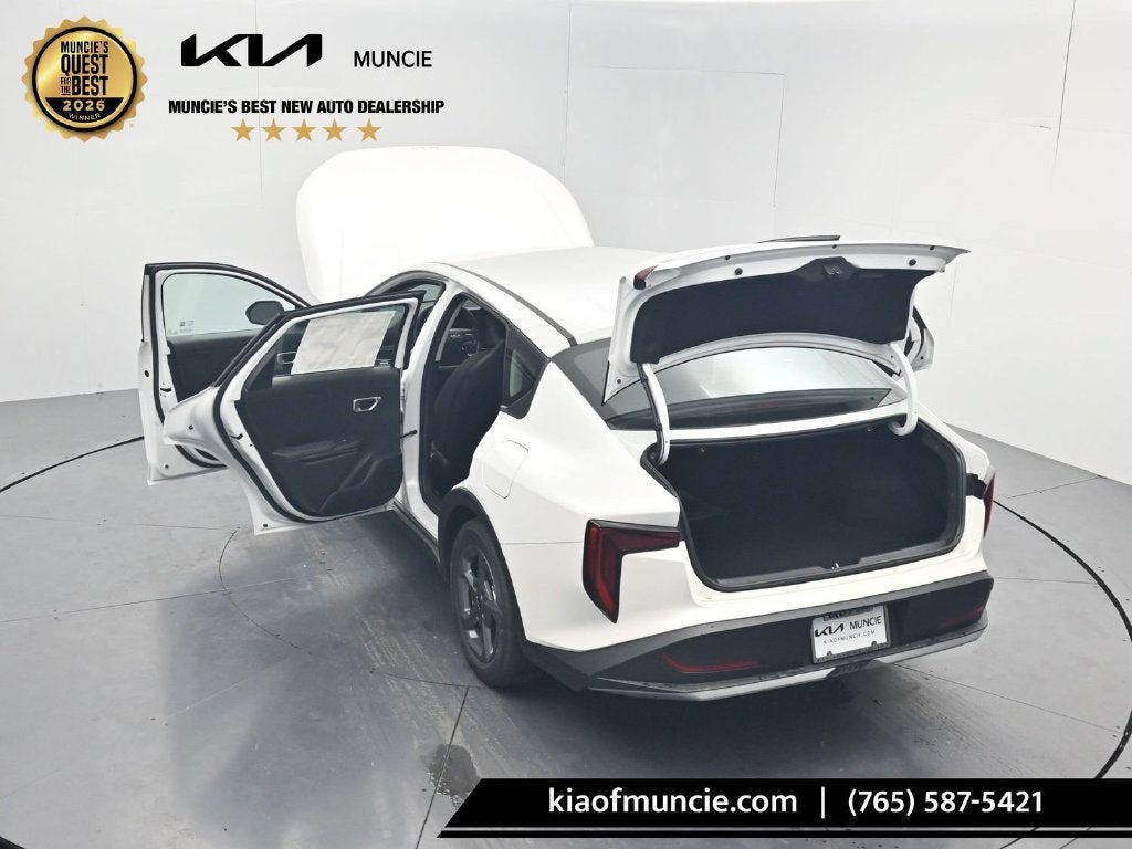 2026 Kia K4 LXS