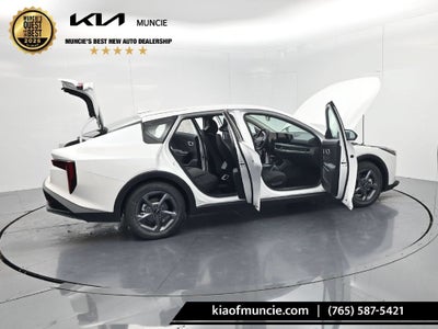 2026 Kia K4 LXS