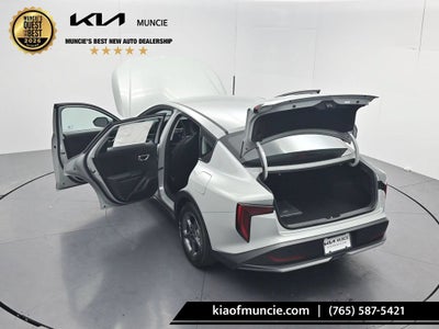 2026 Kia K4 LXS