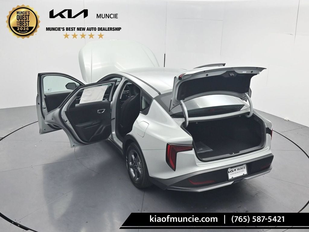 2026 Kia K4 LXS