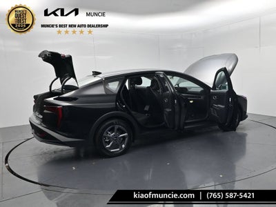 2026 Kia K4 LXS