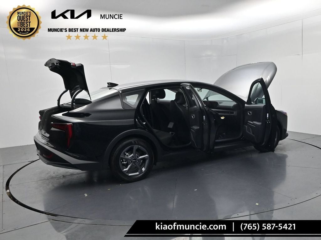 2026 Kia K4 LXS