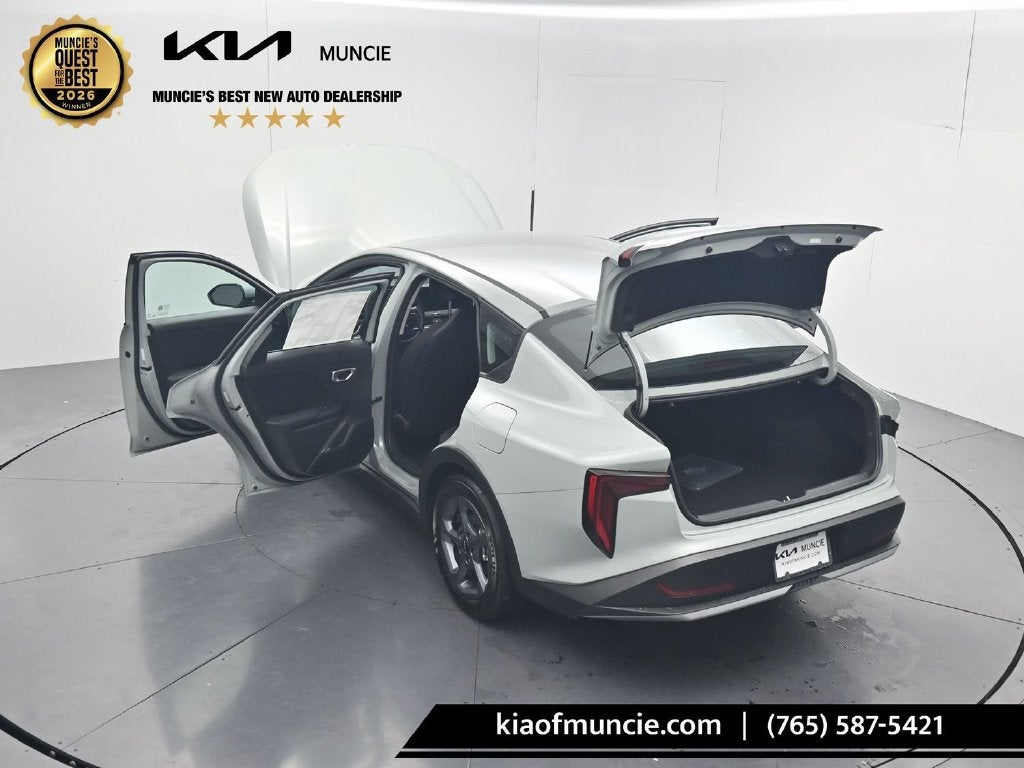2026 Kia K4 LXS
