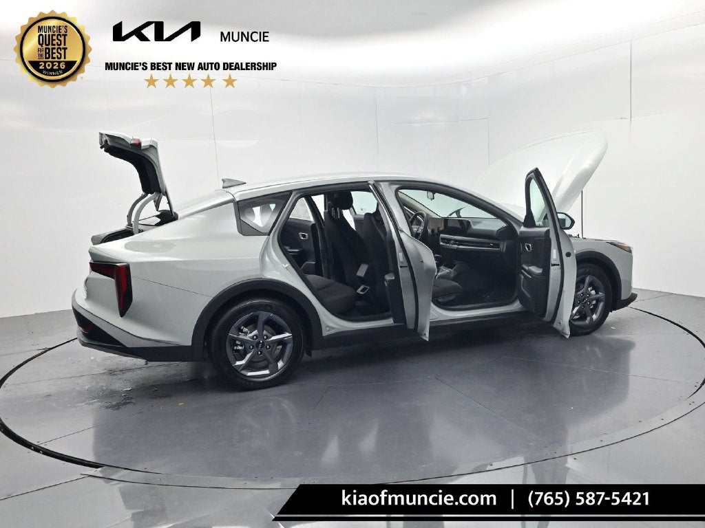 2026 Kia K4 LXS
