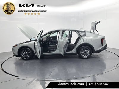 2026 Kia K4 LXS