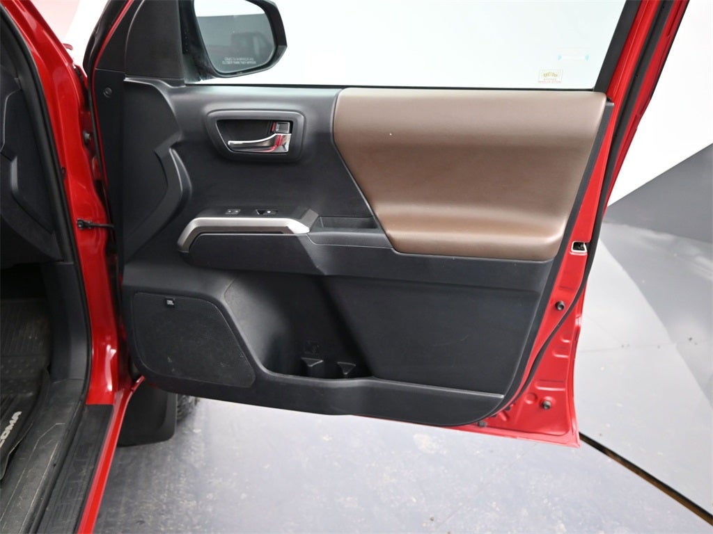 2019 Toyota Tacoma Limited V6