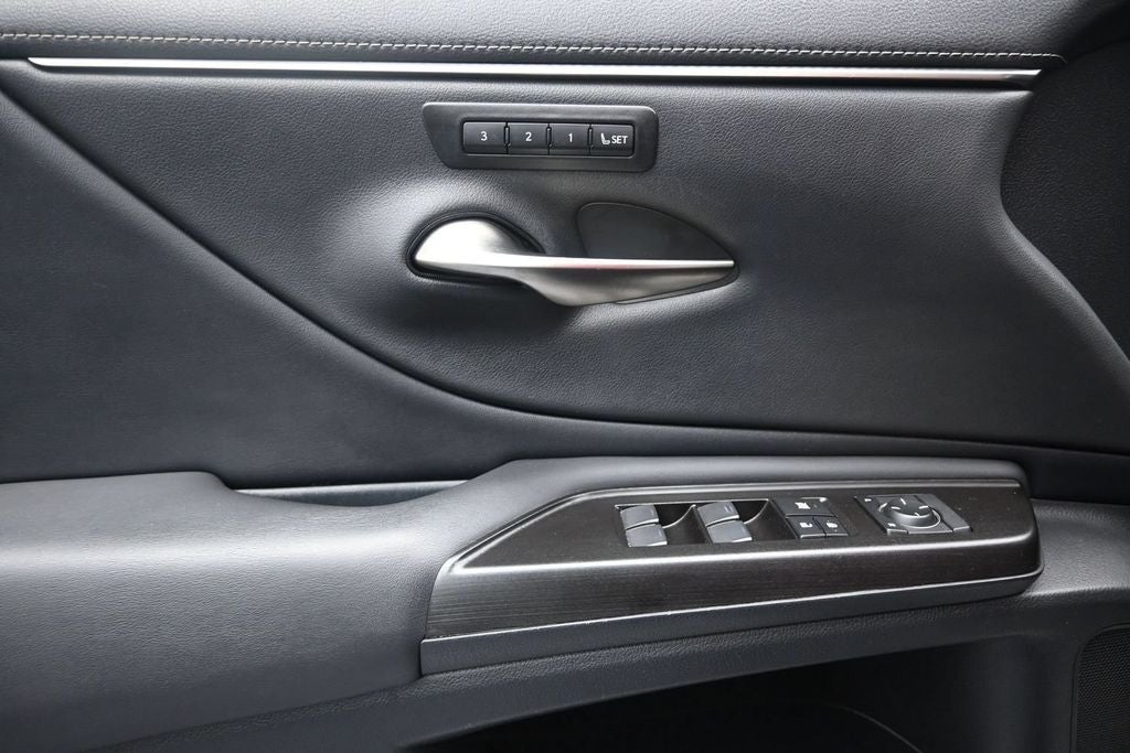 2019 Lexus ES 350