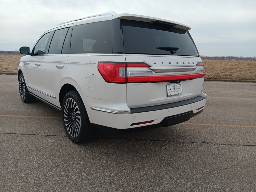 2018 Lincoln Navigator Black Label