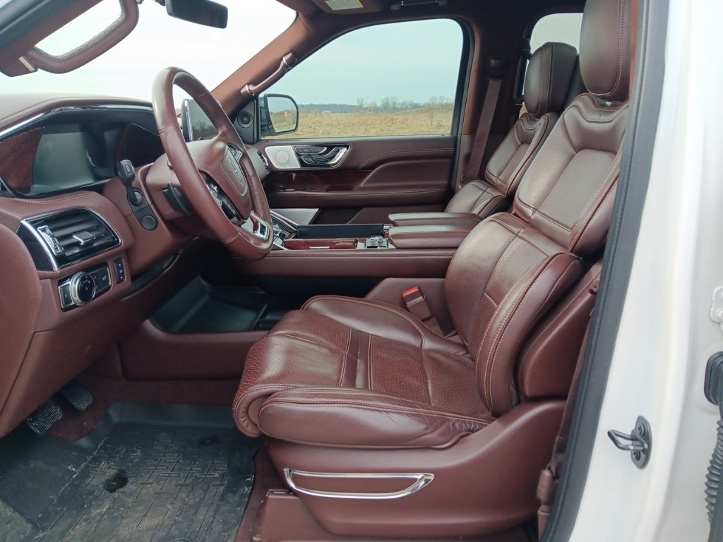 2018 Lincoln Navigator Black Label
