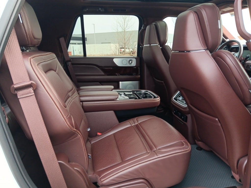 2018 Lincoln Navigator Black Label